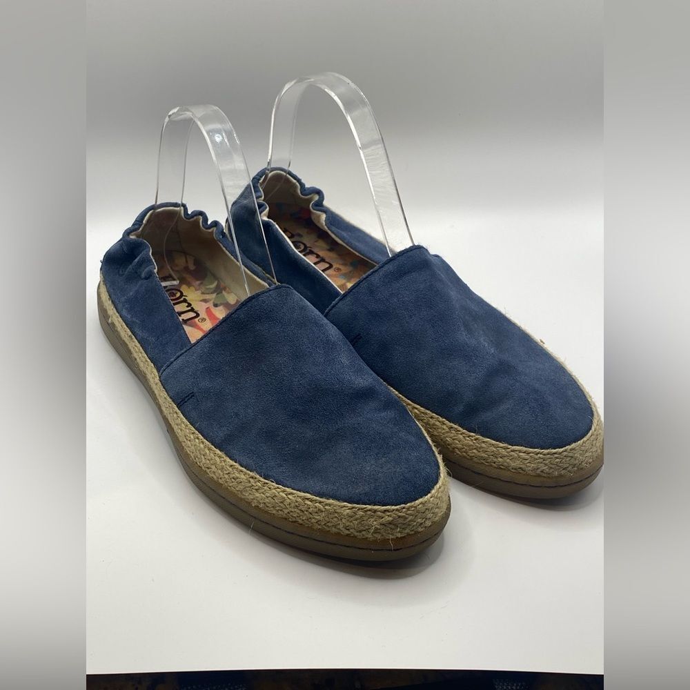Navy‎ blue born flats
